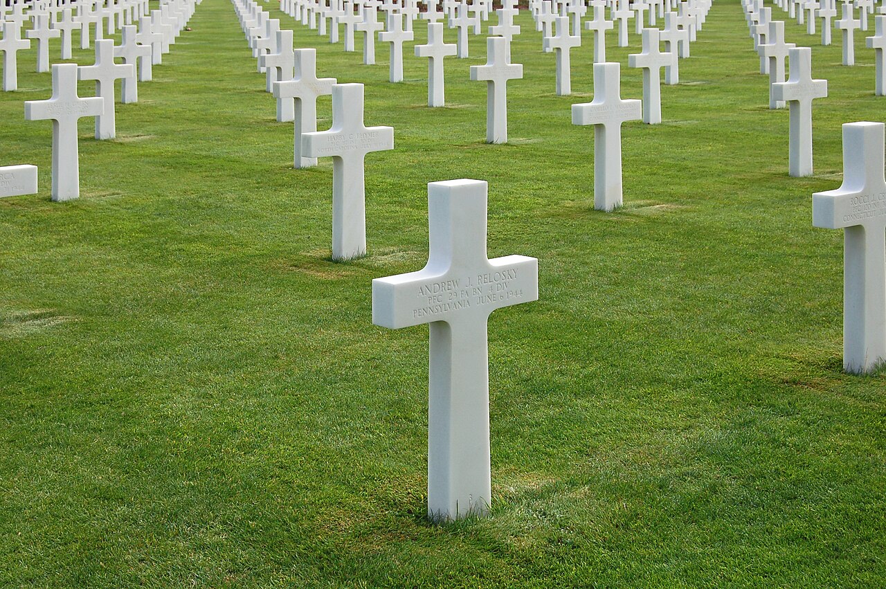 Normandy American Cemetery at Colleville-sur-Mer